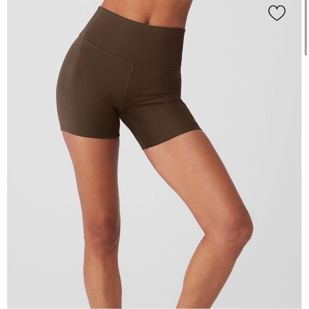 NWT ALO Yoga 5 inch Airlift Energy Short in Espresso